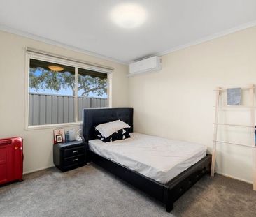 Spacious Family Home on a Generous Corner Block - Photo 5