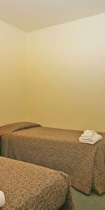 Beatiful One Bedroom, One Bathroom~~FULLY FURNISHED! - Photo 3