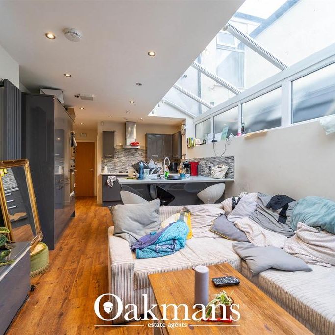 7 bedroom house to rent - Photo 1