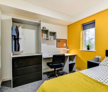 1 bedroom in a house share to rent - Photo 3