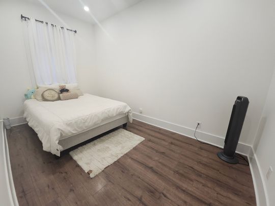 5235 Ch. de la Côte St Luc, Montréal (Côte-des-Neiges, QC H3W - Photo 1