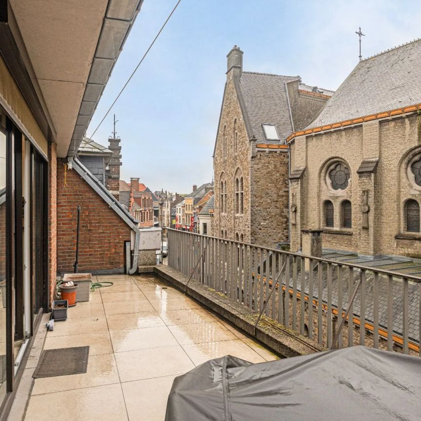 Ruim appartement met terras te centrum Halle - Foto 1