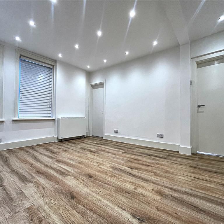 Marine Parade, Worthing - Photo 1