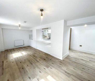 2 bedroom end of terrace house to rent - Photo 2