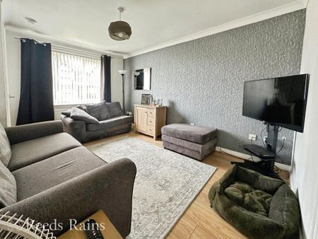 2 bedroom end of terrace house to rent - Photo 2