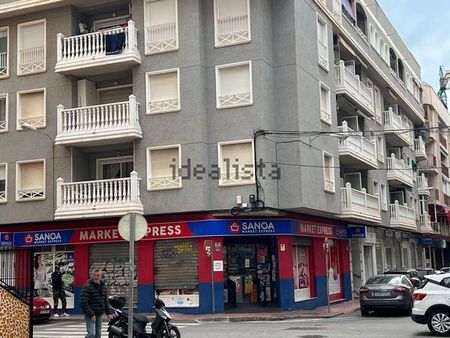 Alquiler de piso en Calle San Pascual - Photo 2