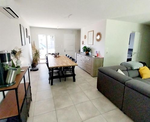 Location Maison 4 pièces 80m² ST DENIS DE PILE 33910 - Photo 1