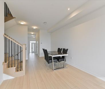 For Lease - 78 Tipp Drive, Richmond Hill, Ontario - Photo 2