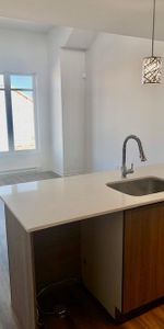 **SUPERBE 4,5 À LOUER LAVAL (Ste-Rose/Champfleury)** - Photo 3