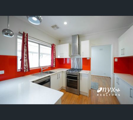 12 Maurine Terrace, Para Vista, SA 5093 - Photo 4