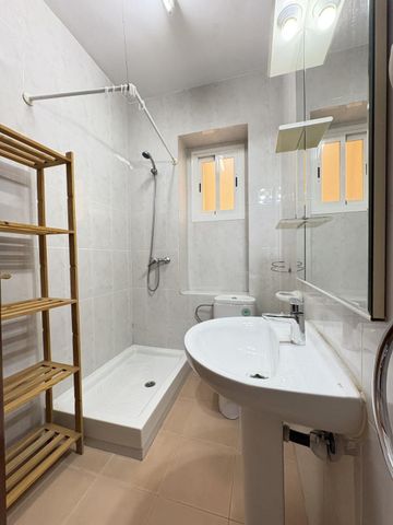 Piso de alquiler en De Antonio Toledano, Fuente del Berro - Photo 4