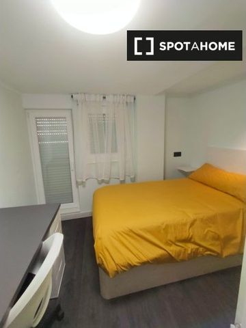 salamanca, Castile and León 37006 - Photo 3