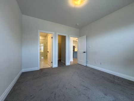 For Lease - 63 Compass Trail Unit# 49, Central Elgin, Ontario - Photo 4