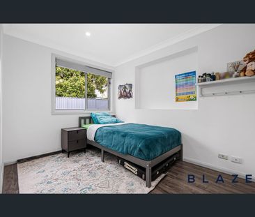 27 Gungarlin Drive, Horningsea Park, NSW 2171 - Photo 3