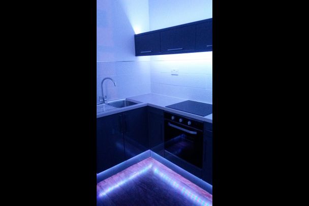 1 Bed Flat, High Street, G1 - Photo 1