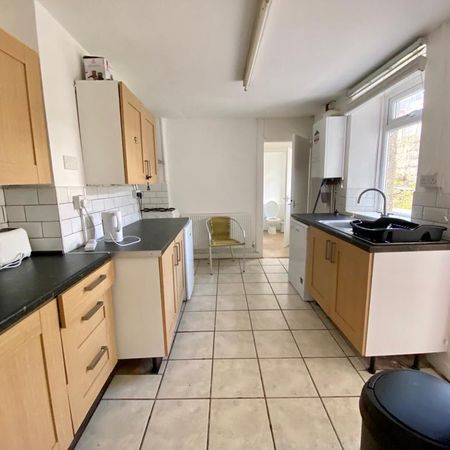5 bedroom house to rent - Photo 4