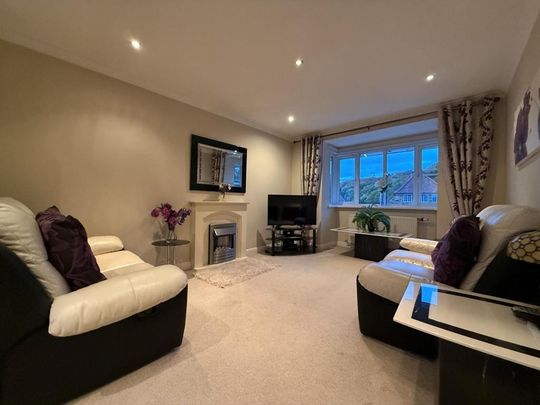 2 bedroom flat to rent - Photo 1