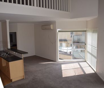 Two Bedroom Apartment in the heart of Croydon - Photo 4