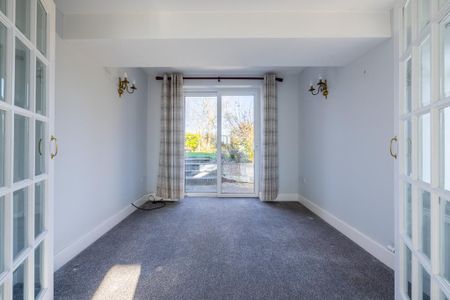 4 bedroom detached house to rent - Photo 2