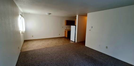 2 Bedroom $1,545 900 SqFt 1681 Boundary Avenue - Photo 2