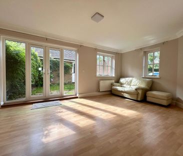 3 bedroom semi-detached house to rent - Photo 1