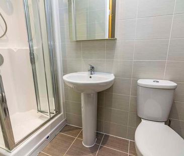 Bed Ensuite Flat, LN1 - Photo 4