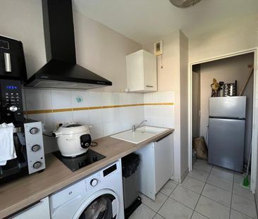 Location Appartement 2 pièces 60m² NIORT 79000 - Photo 5