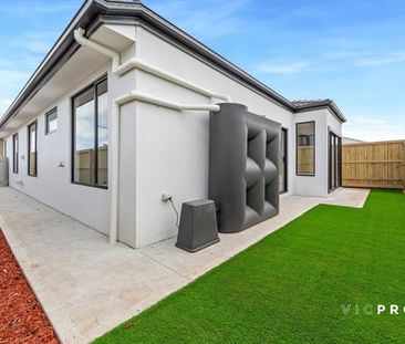 Brand-New Family Home Offering Comfort and Modern Living - Photo 2