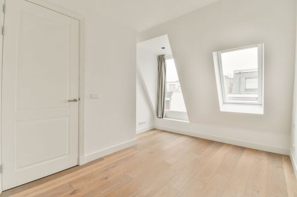 Appartement te huur: Sint Willibrordusstraat 111-E 1073 VB Amsterdam - Photo 1