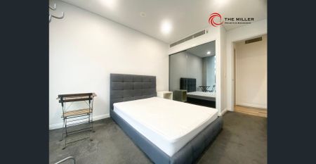 Live in luxury on the park | 3mins walk to everything - Photo 5