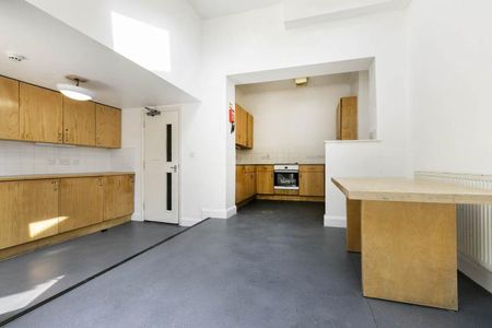 5 bedroom 5 ensuite HMO house located close to Holloway Station - Photo 2