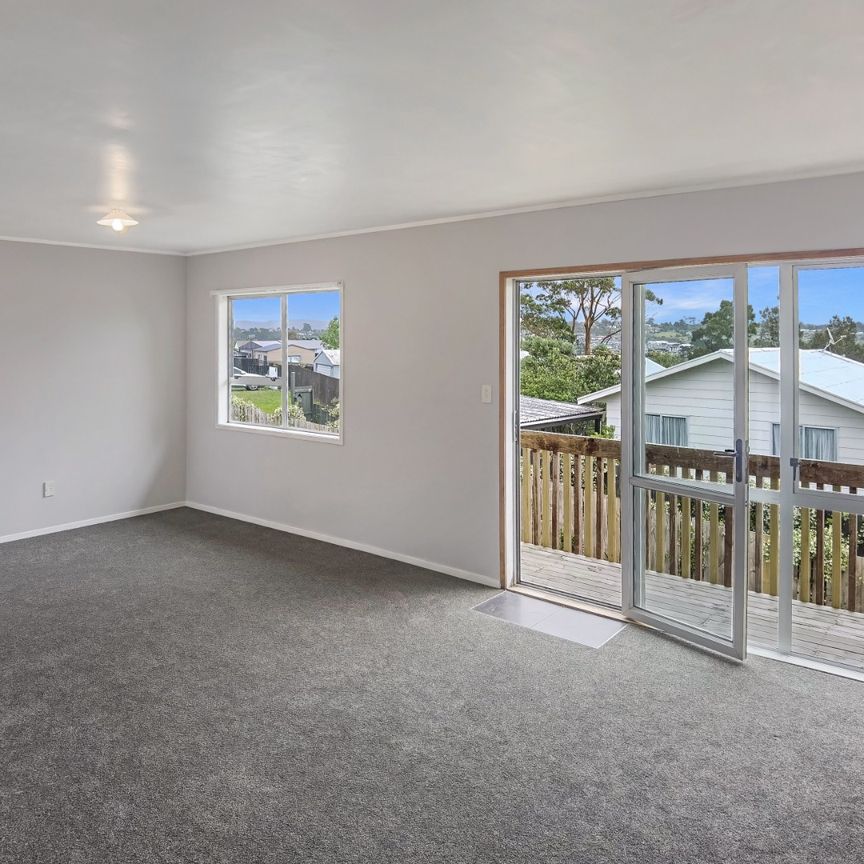 West Harbour - 3 Bedrooms House - Photo 1