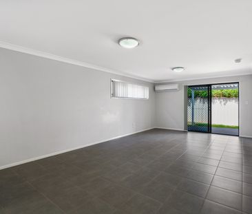 2/5 Blake Street, Wilsonton QLD 4350 - Apartment For Rent | Domain - Photo 2