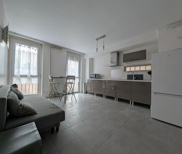 Location Appartement 2 pièces 35m² - Photo 4