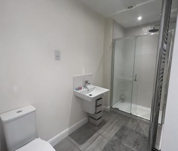 3 Bedroom Semi Detached To Let - Photo 4