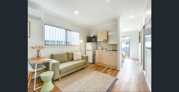 LUXURY STUDIO APARTMENT - Photo 1