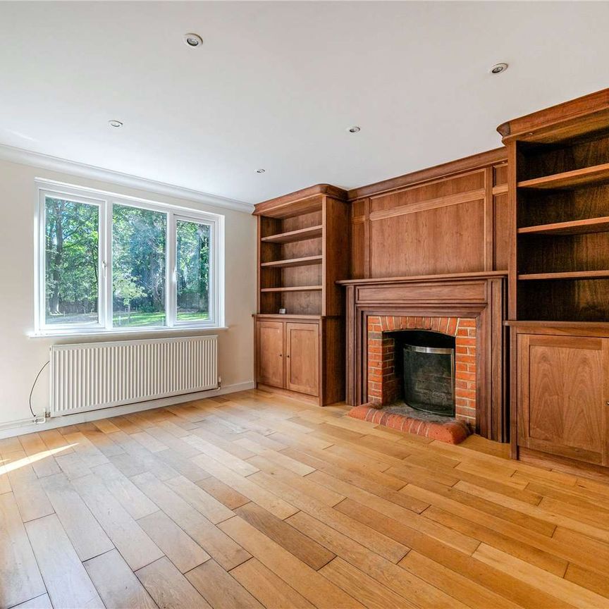 A four bedroom detached family home with far reaching views of the surrounding countryside. - Photo 1