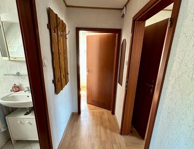 Zentrale Dachgeschosswohnung Engelskirchen (Köln Pendlerwohnung) - Foto 1