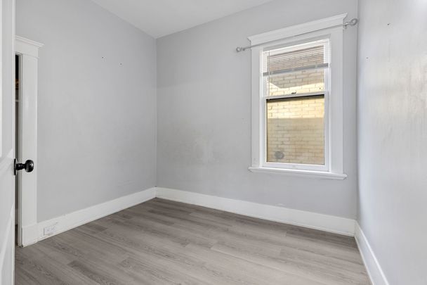 For Lease - 633 Hamilton Road, London East, Ontario - Photo 1