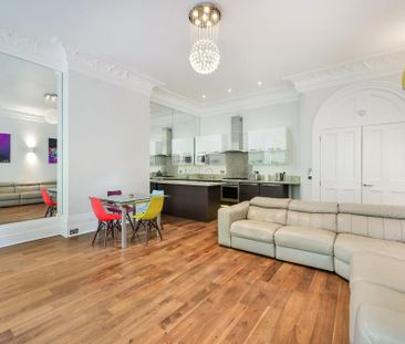 2 bedroom flat to rent - Photo 2