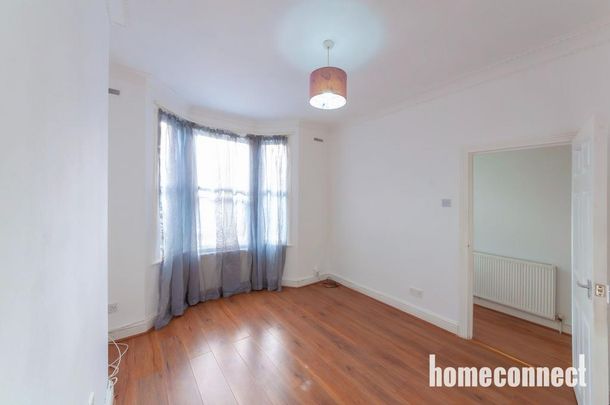 4 bedroom terraced house to rent - Photo 1