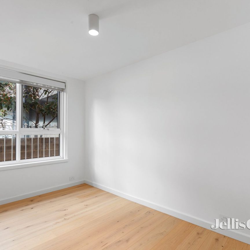 2/11A Darling St, South Yarra - Photo 1