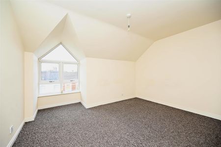 2 Kingscourt Avenue, Belfast, BT6 9AN - Photo 3