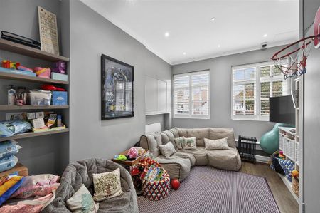 6 bedroom detached house to rent - Photo 3