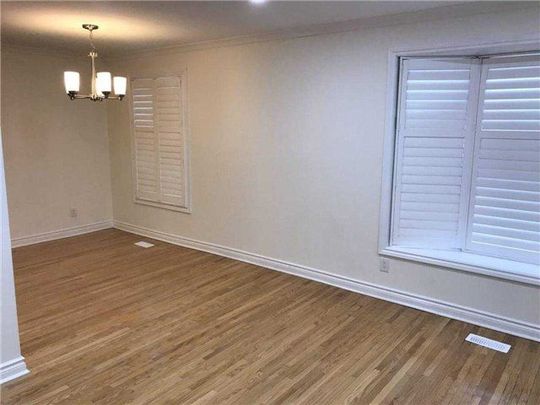 For Lease - 38 Stoddart Drive Unit# Main, Aurora, Ontario - Photo 1