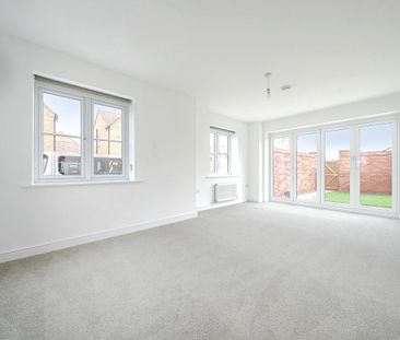 Old Village End - Photo 1