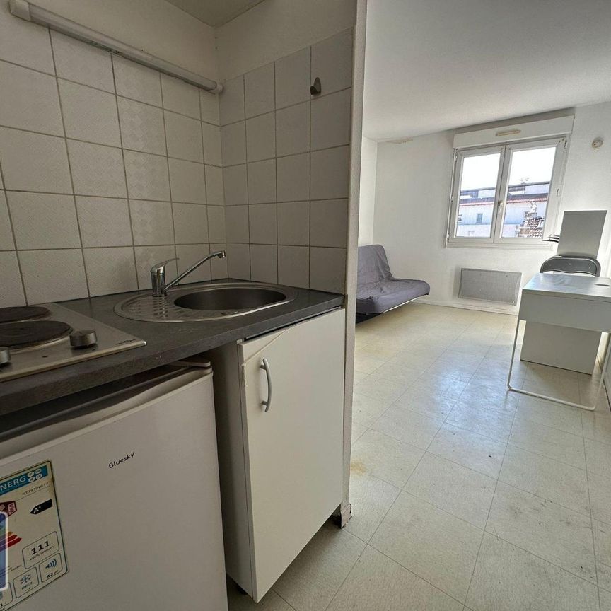 Location Appartement 1 pièce 19m² AVIGNON 84000 - Photo 1