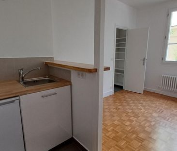 location Appartement T1 DE 15.6m² À PARIS - Photo 3