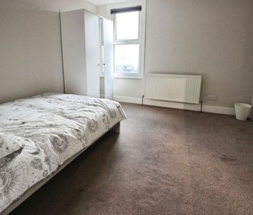 1 bedroom Flat To Let - Photo 5