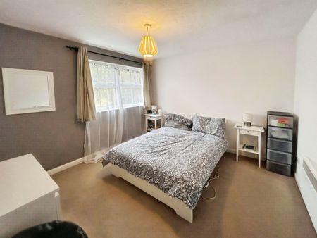 1 bedroom House To Let - Photo 2